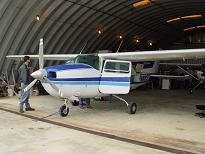 Cessna 210 Centurion.